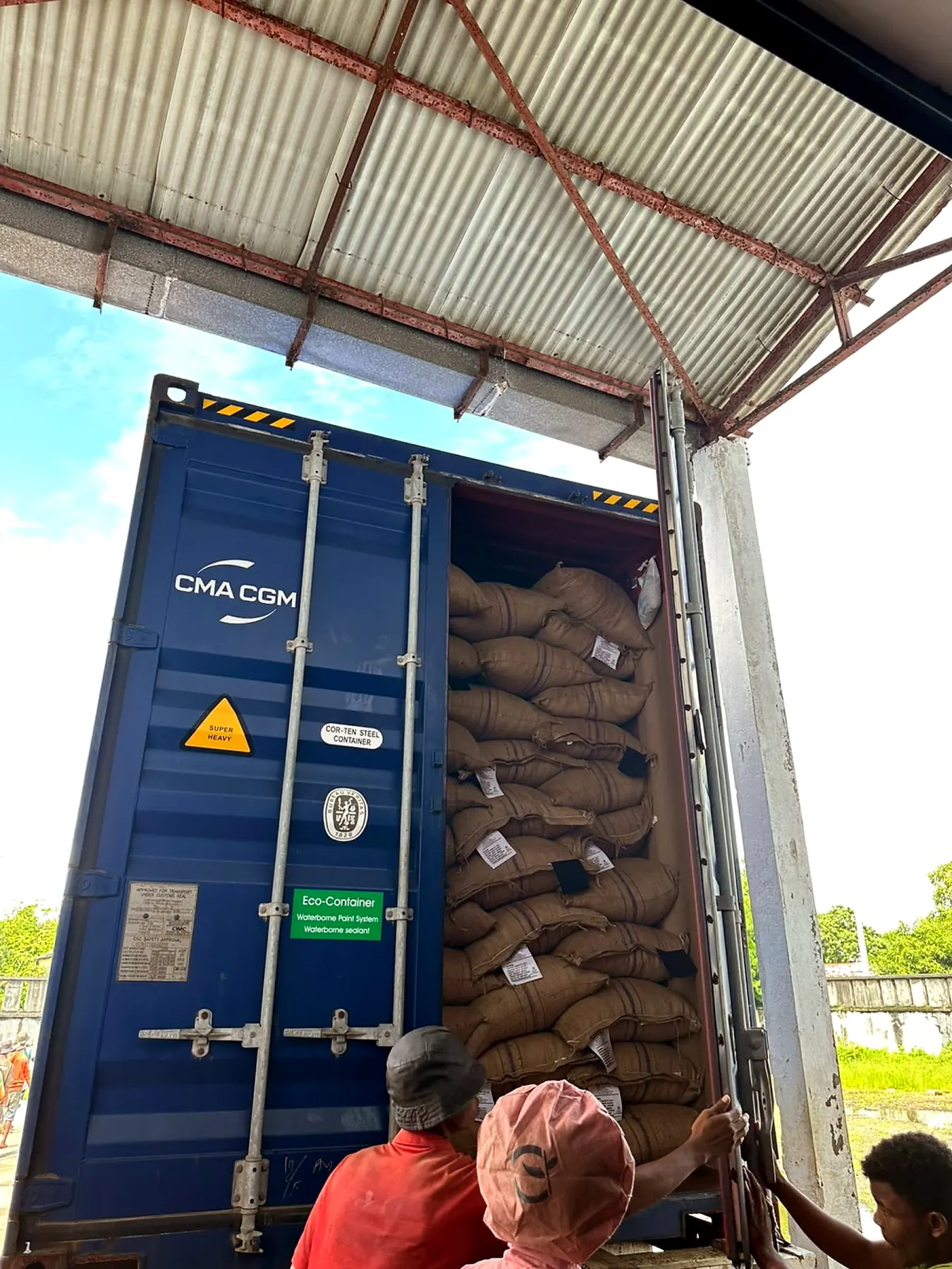Jute export sacks inside a container